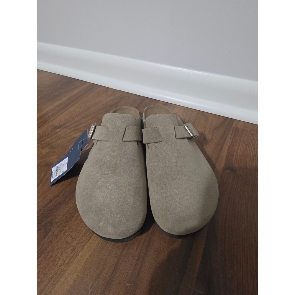 Universal Thread Betsy Clogs Women Size 8 Taupe NEW Buckle Slip On Mules